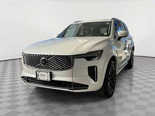 2026 Volvo XC90 Plus