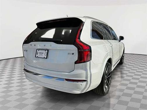 2026 Volvo XC90 Plus