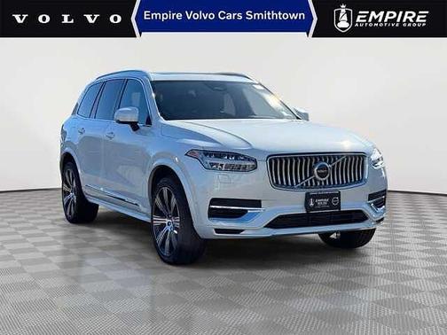 2023 Volvo XC90 Plus