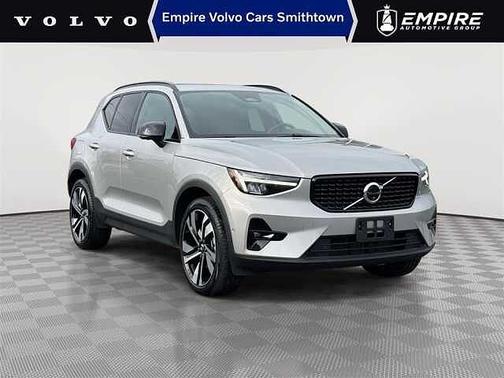 2025 Volvo XC40 Plus