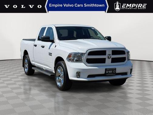 Bright White Clearcoat 2018 RAM 1500 Express