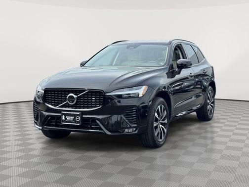 Onyx Black Metallic 2024 Volvo XC60 B5 Plus Dark Theme