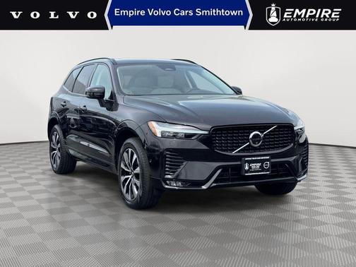 Onyx Black Metallic 2024 Volvo XC60 B5 Plus Dark Theme