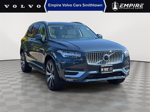 2025 Volvo XC90 B6 Plus 7-Seater