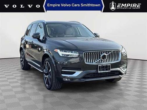2023 Volvo XC90 Plus