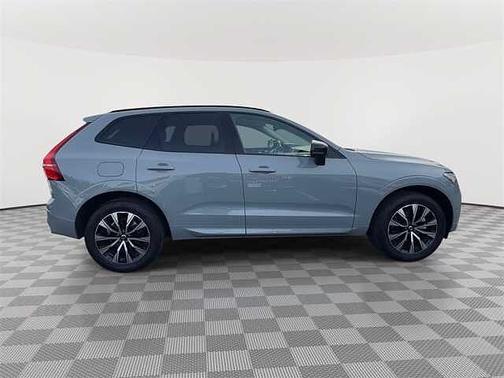 2025 Volvo XC60 Plus
