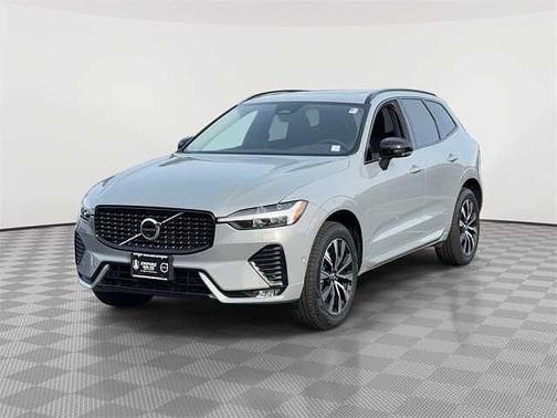 2025 Volvo XC60 Plus