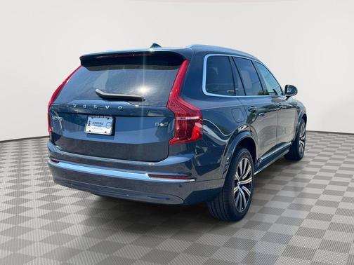 Denim Blue Metallic 2023 Volvo XC90 B6 Plus 7-Seater