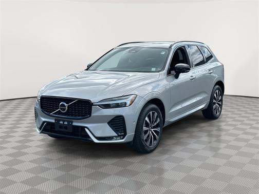2023 Volvo XC60 B5 AWD Plus Dark