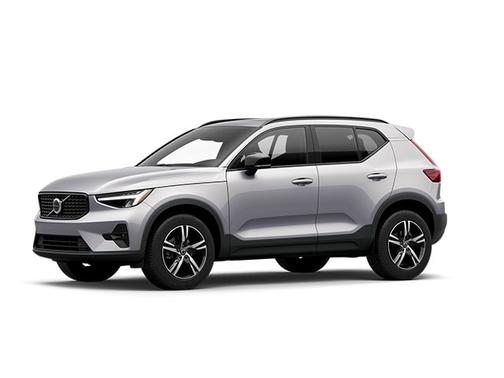 2023 Volvo XC40 B5 AWD Plus Dark
