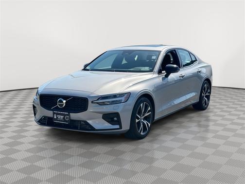 2025 Volvo S60 B5 Core
