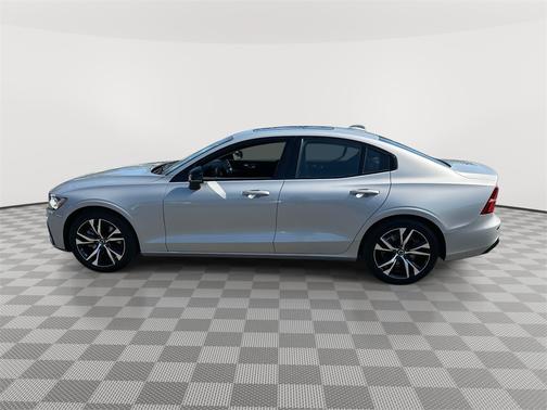 2025 Volvo S60 B5 Core