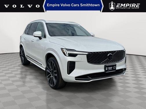 Crystal White Pearl 2026 Volvo XC90 B6 Plus 7-Seater