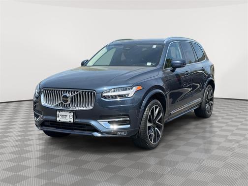 2023 Volvo XC90 B5 AWD Plus
