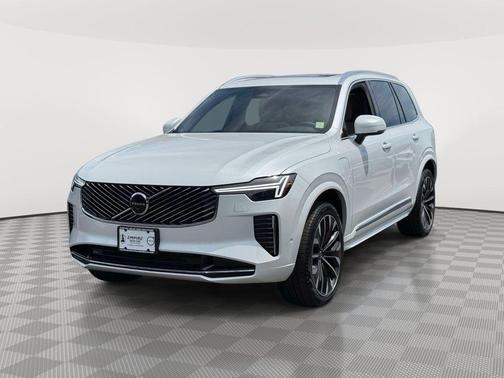 Crystal White Pearl 2026 Volvo XC90 Plug-In Hybrid T8 Plus 7-Seater