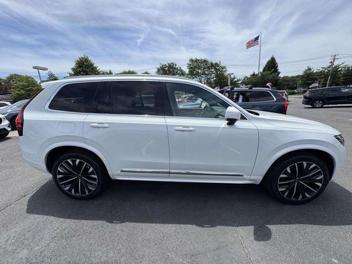 Crystal White Pearl 2026 Volvo XC90 Plug-In Hybrid T8 Plus 7-Seater