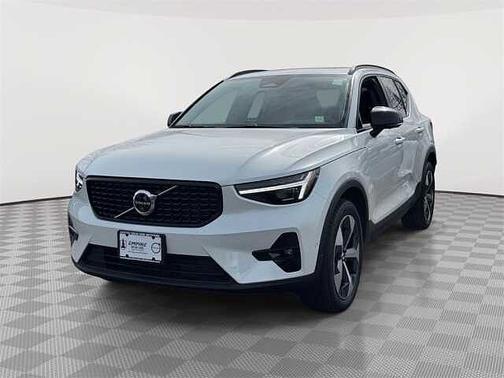 2026 Volvo XC40 Plus