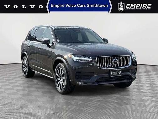 Platinum Grey 2023 Volvo XC90 Core