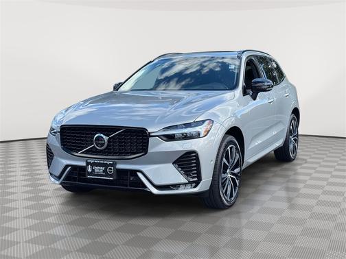 2025 Volvo XC60 B5 Plus