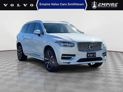 2023 Volvo XC90 Plus