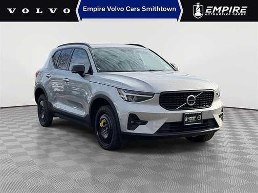 2025 Volvo XC40 Plus