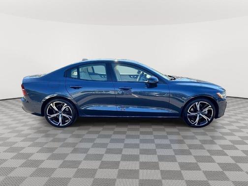 Denim Blue Metallic 2024 Volvo S60 B5 Plus Dark Theme