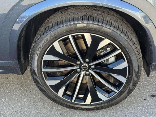 Denim Blue Metallic 2026 Volvo XC90 Plug-In Hybrid T8 Plus 7-Seater