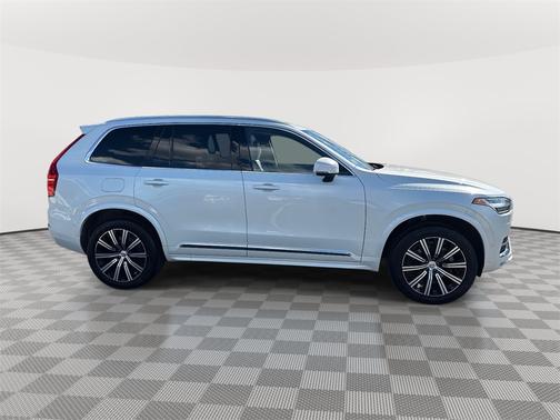 2025 Volvo XC90 B6 Plus 7-Seater