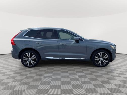 Gray Metallic 2023 Volvo XC60 B5 Plus Bright Theme