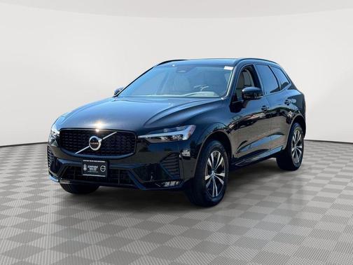 Onyx Black Metallic 2025 Volvo XC60 B5 Core