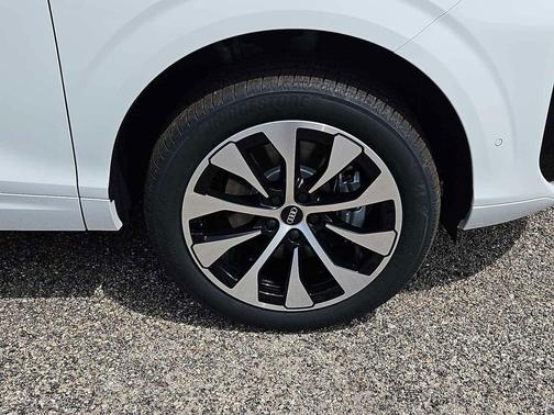 Arkona White 2026 Audi Q3 TFSI quattro S tronic