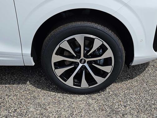 Arkona White 2026 Audi Q3 TFSI quattro S tronic