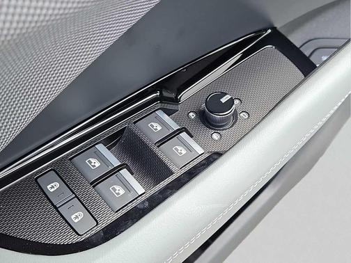 Arkona White 2026 Audi Q3 TFSI quattro S tronic