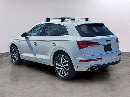 2023 Audi Q5 45 S line Premium