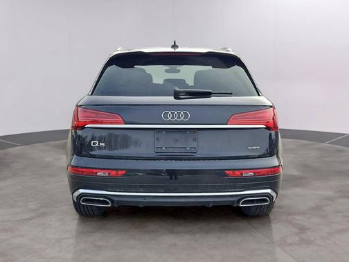 2023 Audi Q5 45 S line Premium