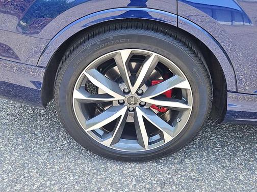 Navarra Blue Metallic 2023 Audi SQ7 4.0T Premium Plus