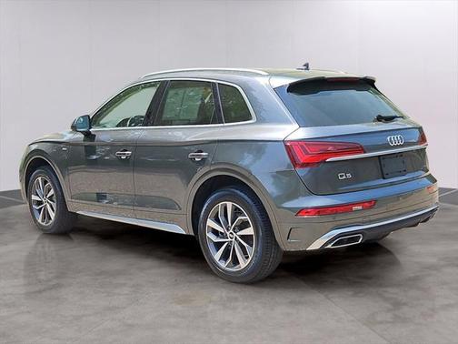 2022 Audi Q5 45 S line Premium Plus