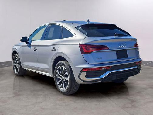 Florett Silver Metallic 2023 Audi Q5 45 S line Premium