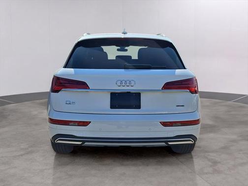 2023 Audi Q5 40 Premium Plus