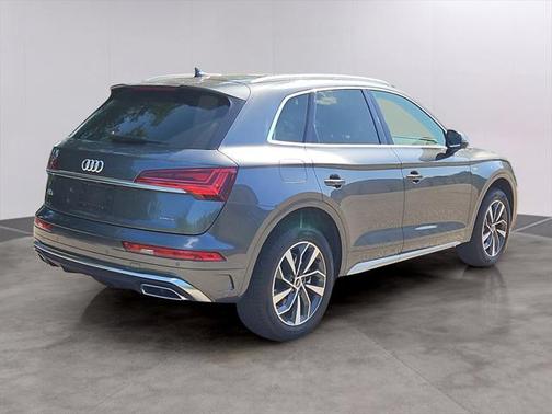 2024 Audi Q5 45 S line Premium