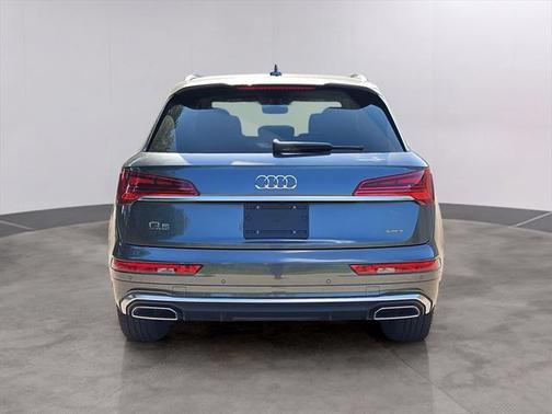 2024 Audi Q5 45 S line Premium
