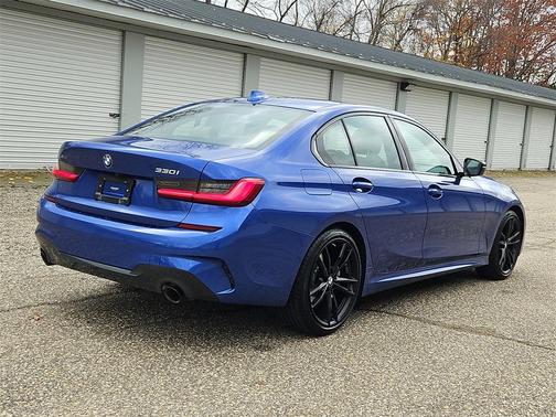 2021 BMW 330 xDrive