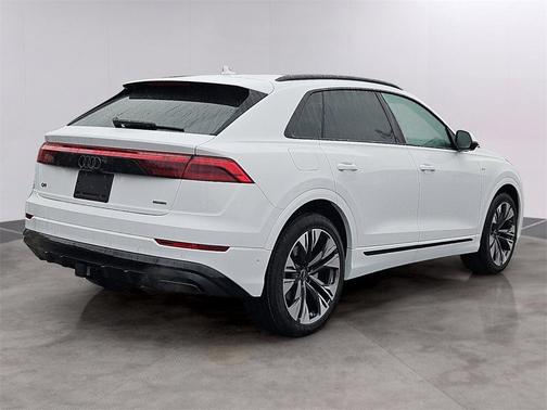 2026 Audi Q8 55 Premium Plus