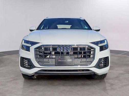 2023 Audi Q8 55 Premium Plus