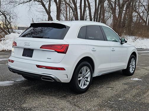 2023 Audi Q5 45 S line Premium