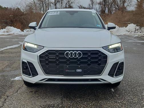 2023 Audi Q5 45 S line Premium