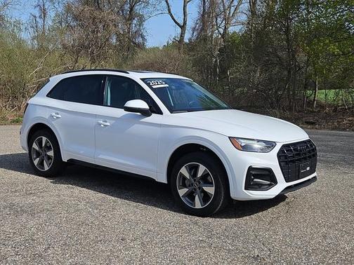 2025 Audi Q5 40 Premium