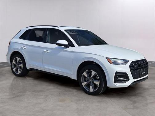 2025 Audi Q5 40 Premium