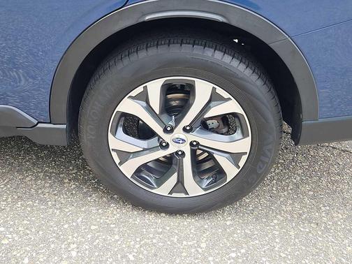 Abyss Blue Pearl 2022 Subaru Outback Limited