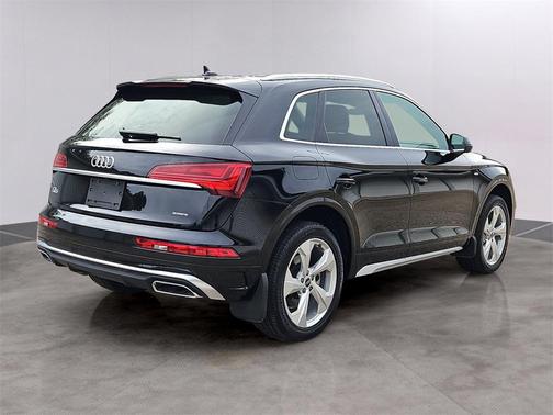 2024 Audi Q5 45 S line Premium Plus